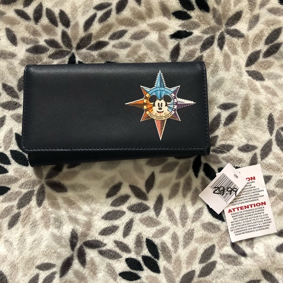 Disney Handbags - Walt Disney World Wallet
